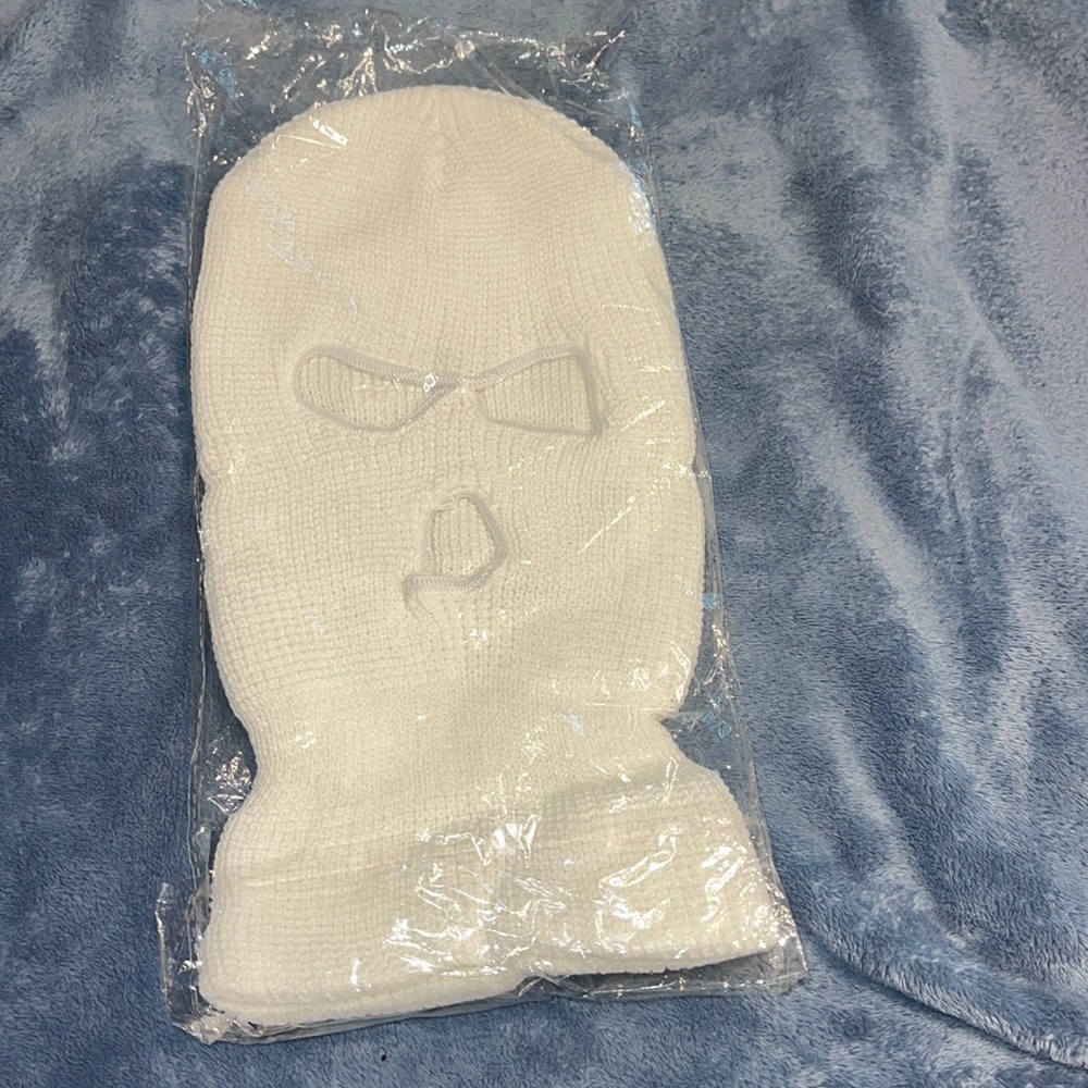 Ski mask